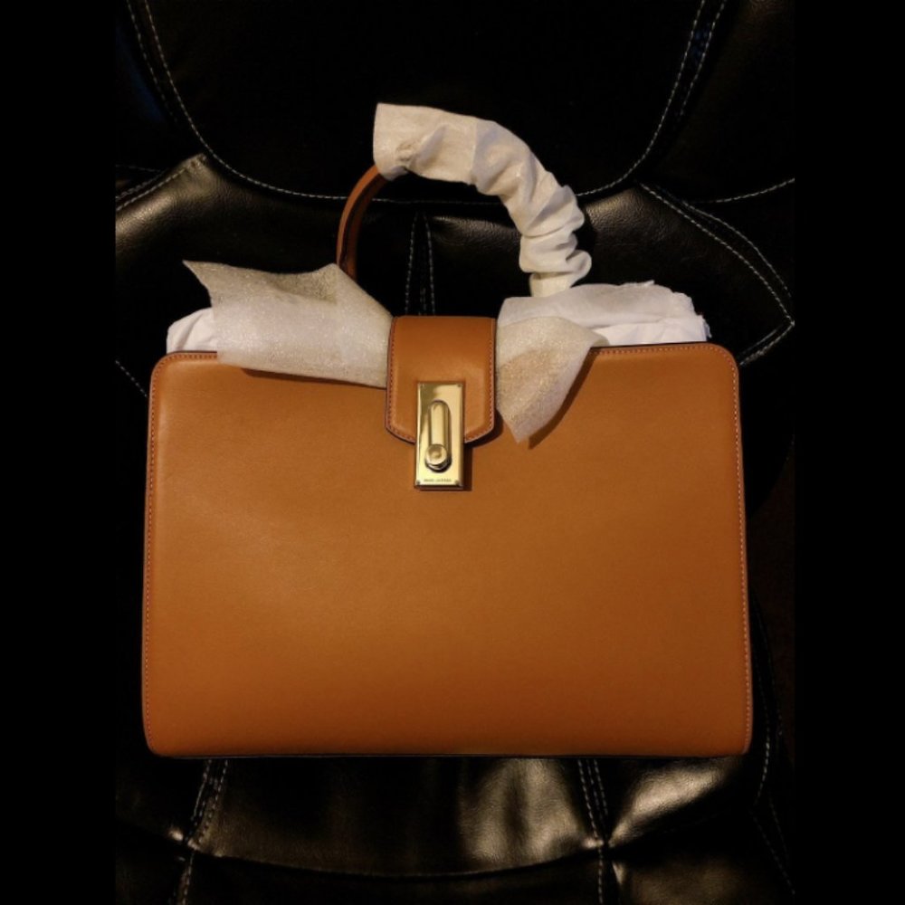 Auth NWT Marc Jacobs large top handle leather bag